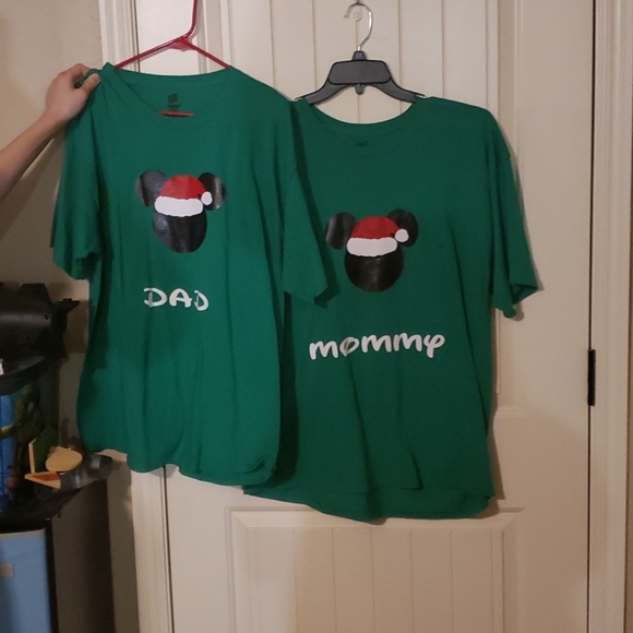 Hanes Tops - Disney Christmas shirts